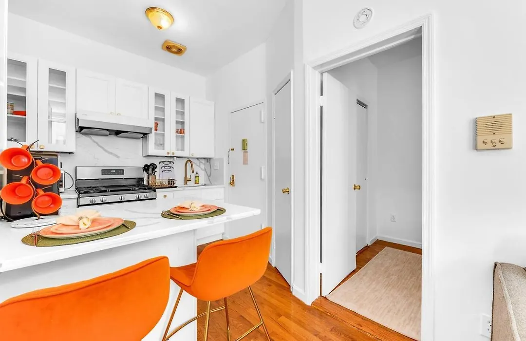 Welcome To “Sunny Park Slope Retreat”!-1